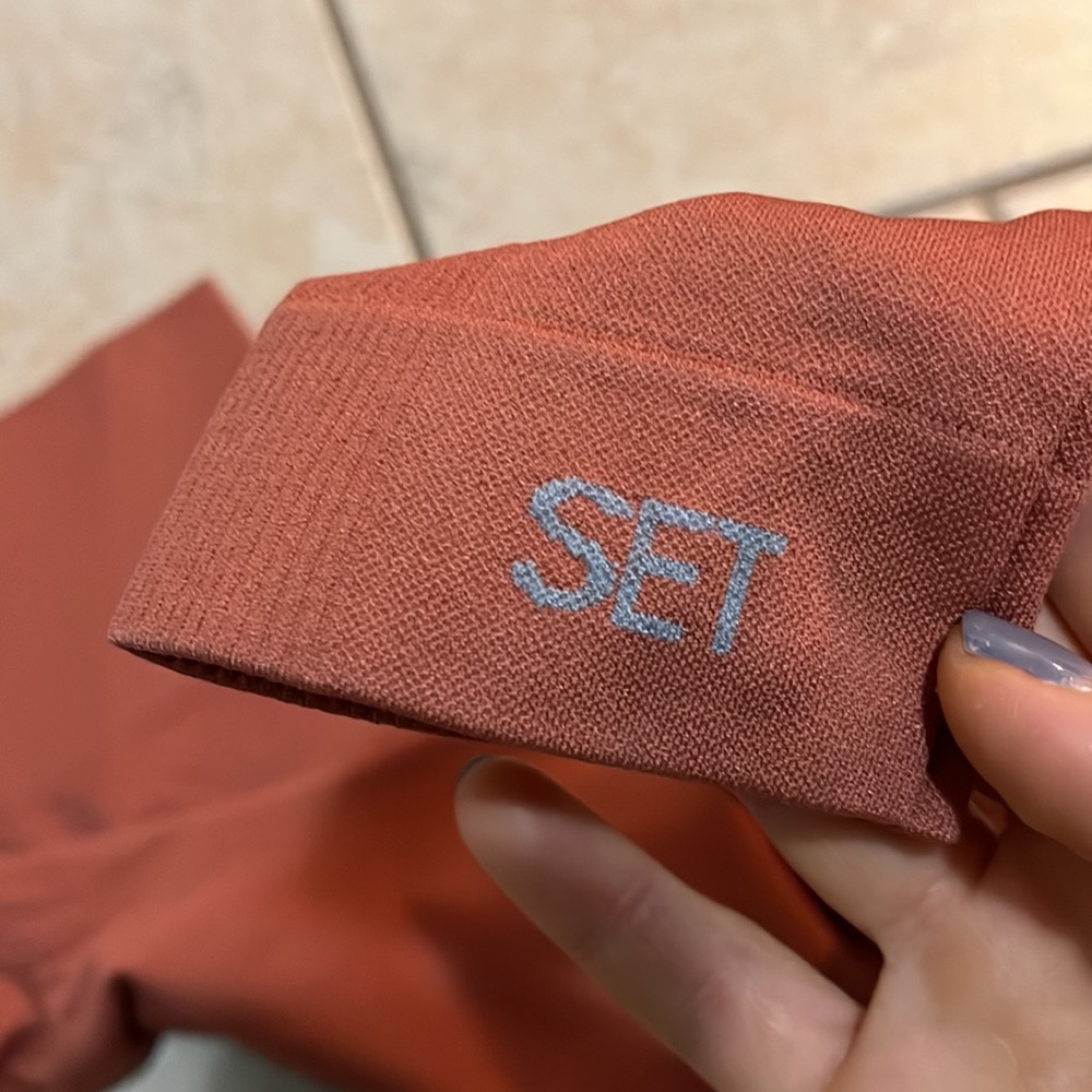 SET Active Rust Leggings - Picture 8 of 12
